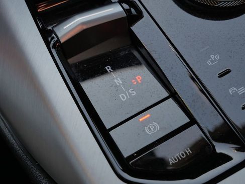 Used 2025 BMW X3 xDrive30i w/ M Sport Package image 39