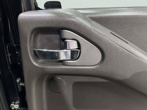 Used 2017 Nissan Frontier PRO-4X w/ Pro-4x Luxury Package AWD/4WD image 39