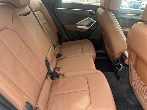 Used 2025 Audi Q3 2.0T Premium w/ Convenience Package image 14