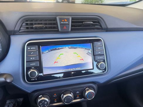 Used 2025 Nissan Versa SV FWD image 24