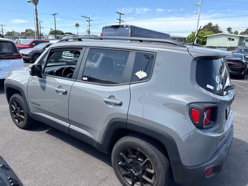 Used 2019 Jeep Renegade Altitude w/ Quick Order Package 22M AWD/4WD image 24