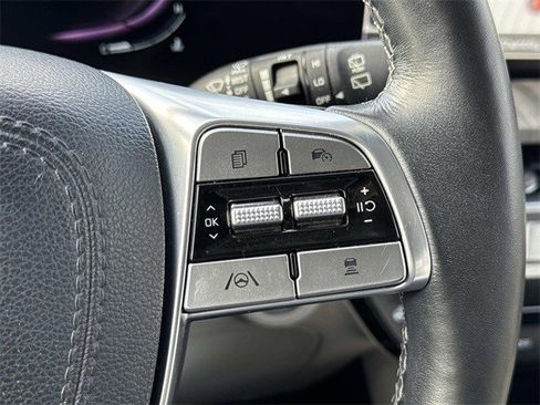 Used 2023 Kia Telluride EX w/ EX Captain's Chair Package image 24