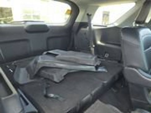 Used 2022 Ford Explorer XLT w/ Equipment Group 202A AWD/4WD image 15