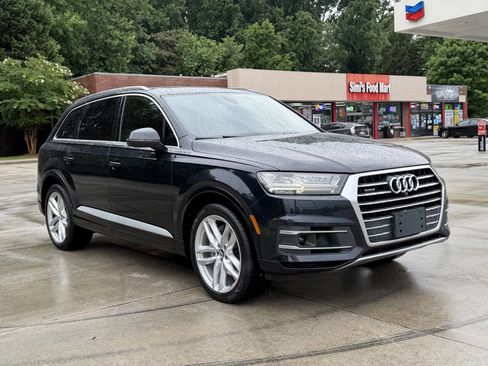 Used 2018 Audi Q7 3.0T Prestige AWD/4WD image 3
