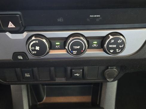 Used 2021 Toyota Tacoma SR w/ SR Convenience Package RWD image 20