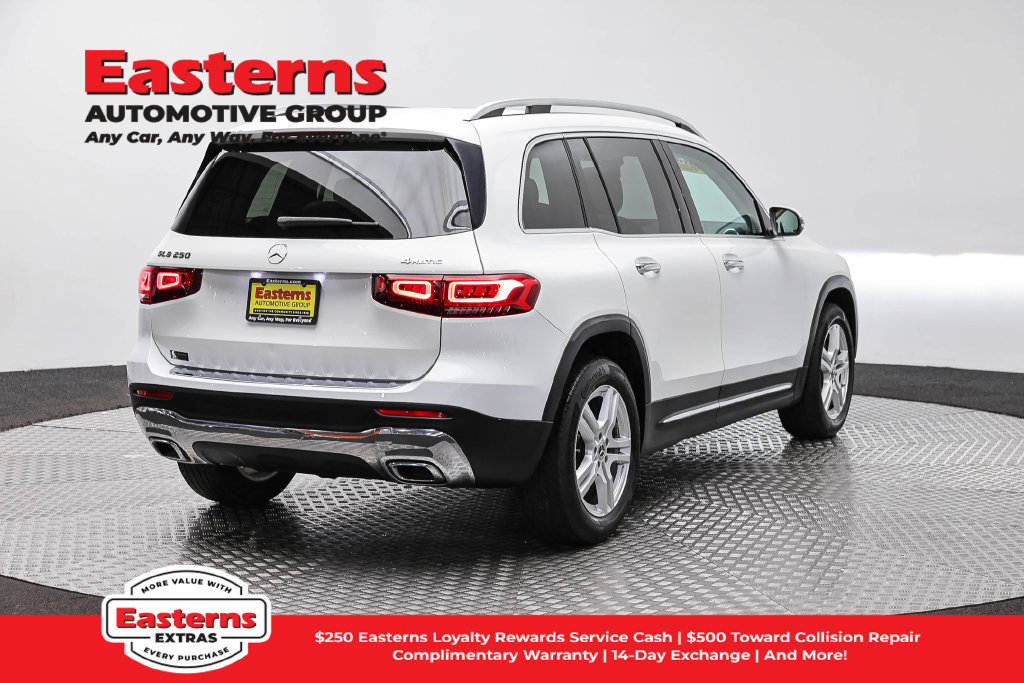 Used 2022 Mercedes-Benz GLB 250 4MATIC w/ Premium Package Lite image 5