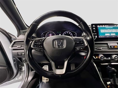 Used 2019 Honda Accord Sport image 10