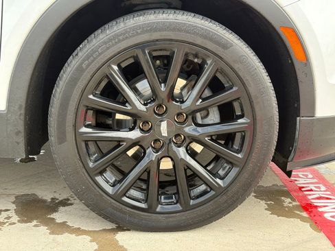 Used 2023 Cadillac XT4 Premium Luxury w/ Driver Assist Package FWD image 10