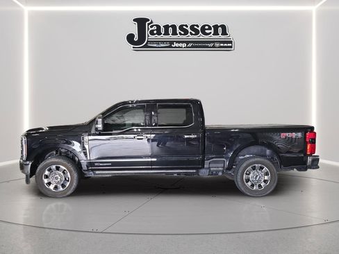 Used 2024 Ford F250 Lariat w/ Lariat Ultimate Package AWD/4WD image 2