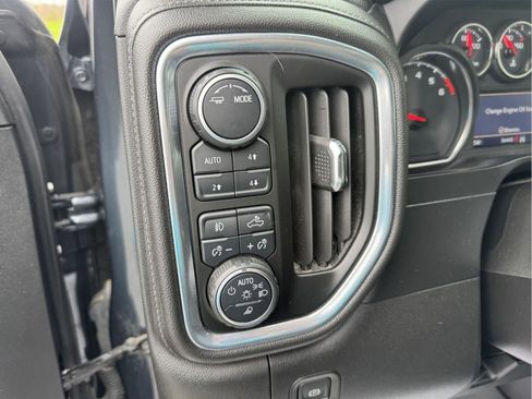 Used 2021 Chevrolet Silverado 1500 LTZ AWD/4WD image 16