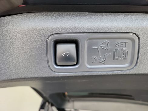 Used 2022 Ford Expedition Max Limited RWD image 12