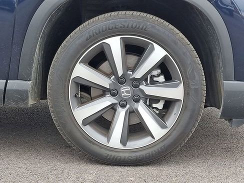 Used 2025 Honda Pilot Touring image 5