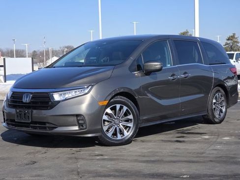 Used 2023 Honda Odyssey EX-L image 2
