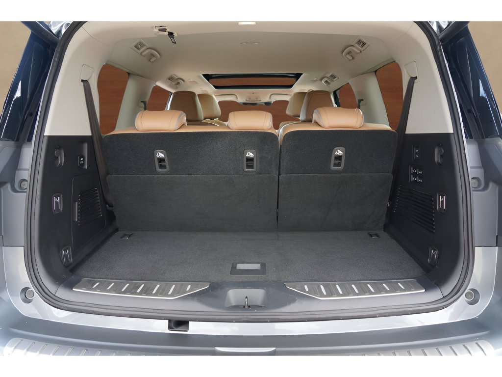 Used 2025 INFINITI QX80 Sensory w/ Exterior Package AWD/4WD image 2