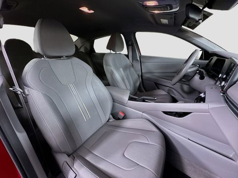 Certified 2025 Hyundai Elantra Sport w/ Cargo Package image 27