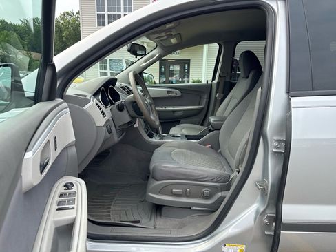 Used 2012 Chevrolet Traverse LS FWD image 10