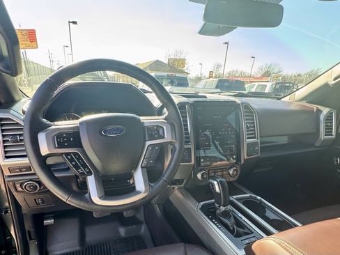 Used 2015 Ford F150 Platinum w/ Equipment Group 701A Luxury image 10