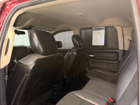 Used 2019 RAM 3500 Tradesman w/ Chrome Appearance Group AWD/4WD image 9