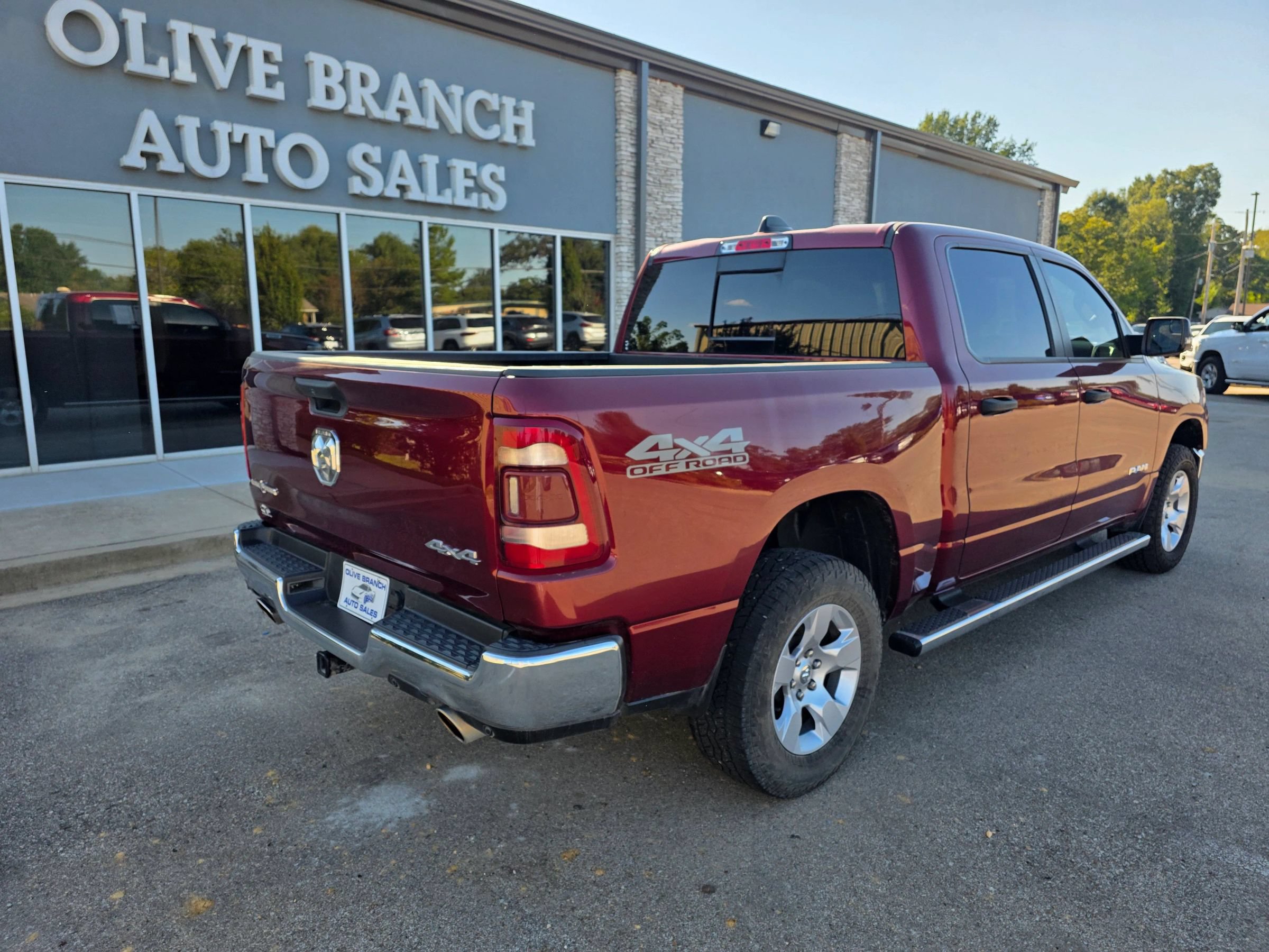 Used 2023 RAM 1500 Lone Star AWD/4WD image 2