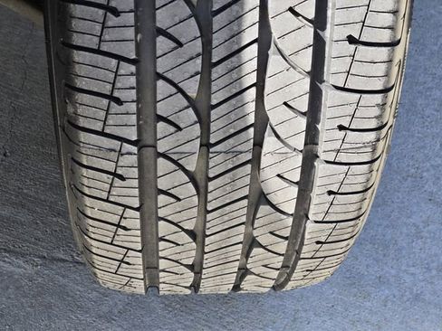 Used 2025 Chevrolet Trax ACTIV w/ Sunroof Package image 12