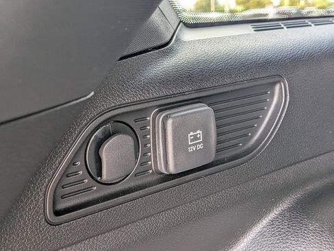 Used 2025 Jeep Grand Cherokee Limited image 14