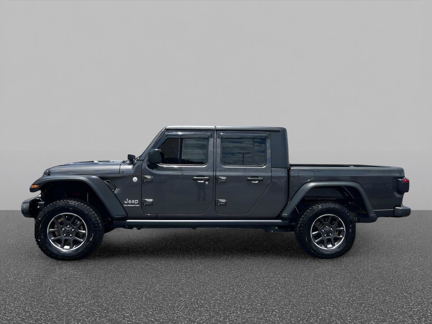 Used 2021 Jeep Gladiator Overland AWD/4WD image 6