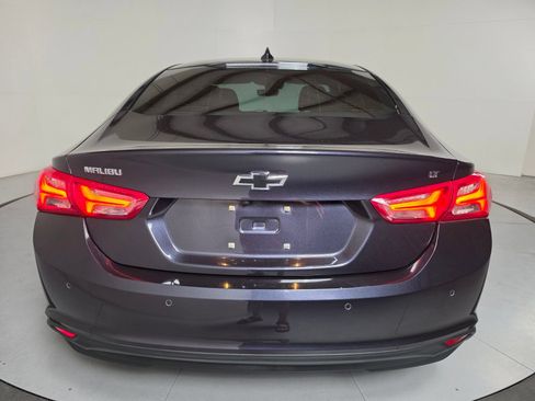 Used 2022 Chevrolet Malibu LT FWD image 4