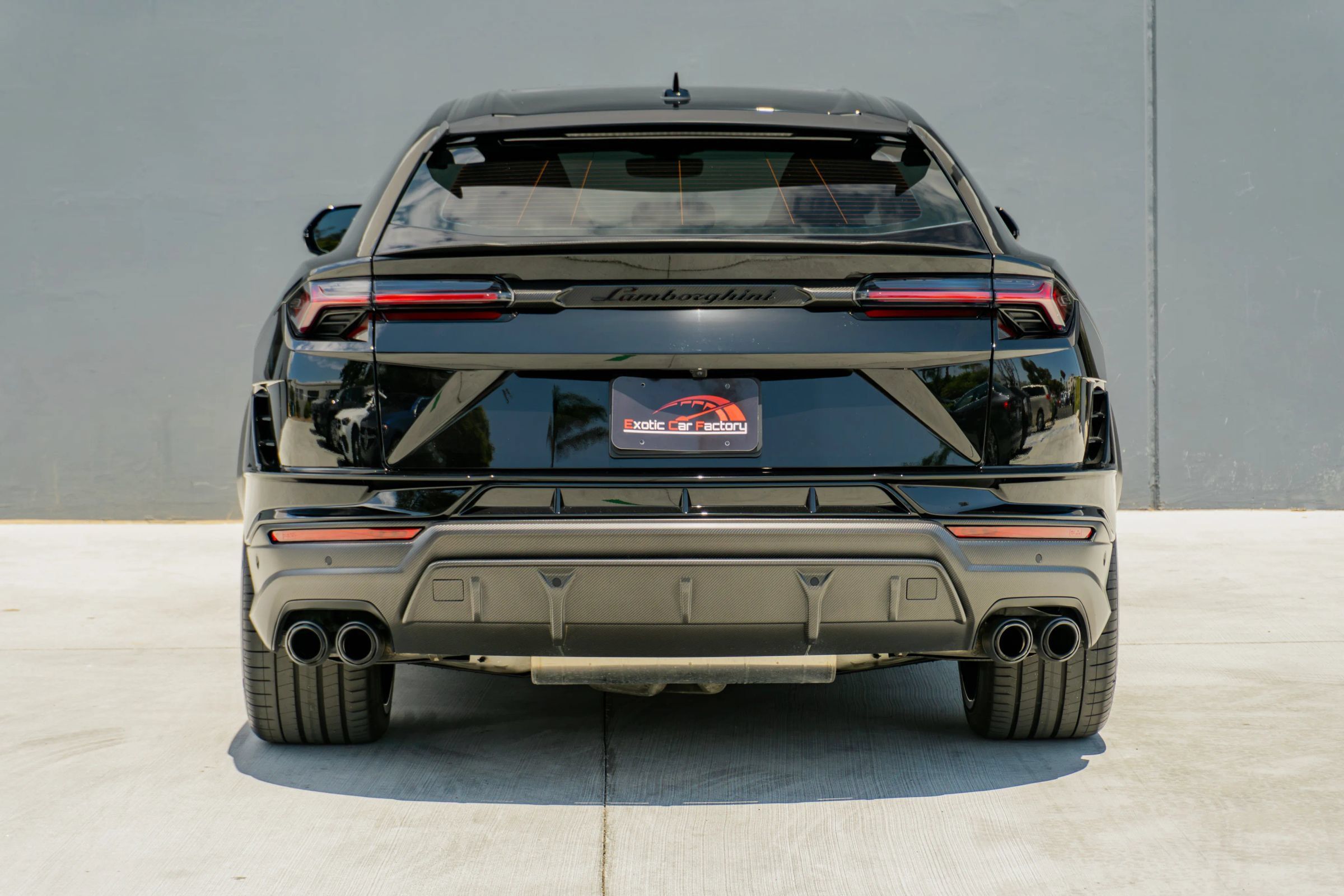 Used 2024 Lamborghini Urus Performante AWD/4WD image 8