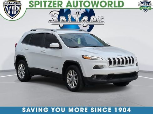 Used 2017 Jeep Cherokee Latitude w/ Safety/Convenience Group image 1