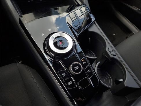 New 2025 Kia Sportage LX image 25