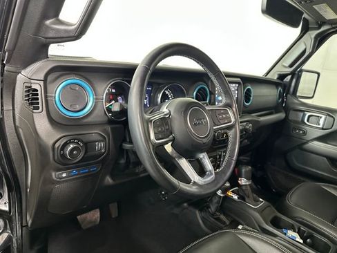 Used 2023 Jeep Wrangler Unlimited Sahara w/ Cold Weather Group image 13