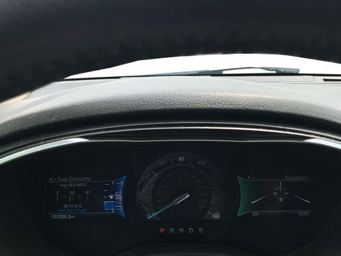 Used 2020 Ford Fusion Titanium AWD/4WD image 18