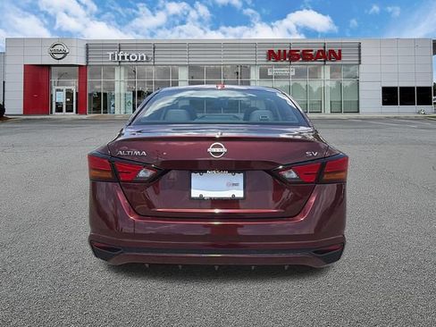 Used 2023 Nissan Altima 2.5 SV FWD image 6