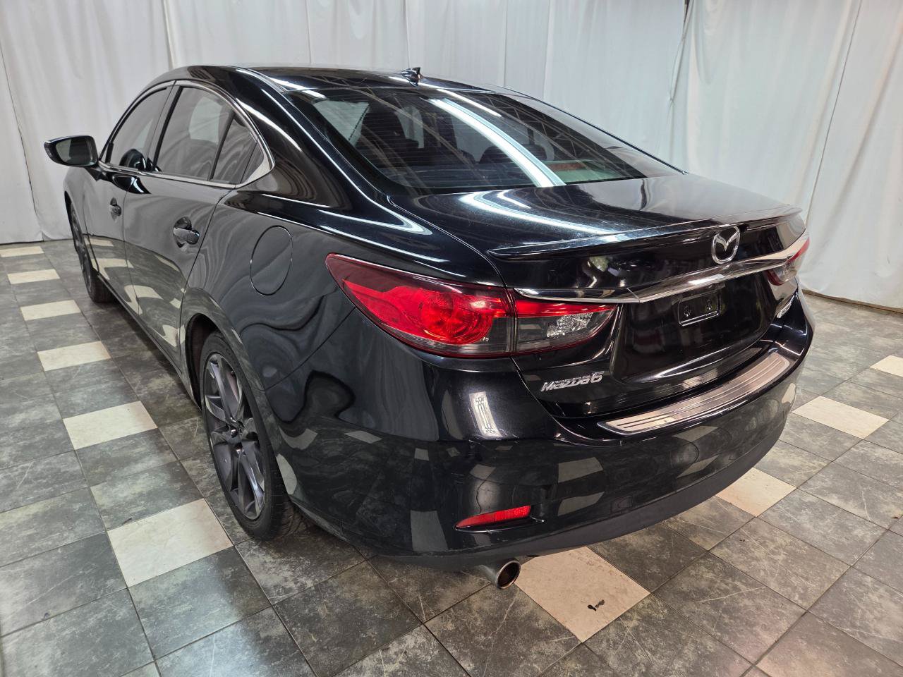 Used 2015 MAZDA MAZDA6 Grand Touring w/ GT Technology Package FWD image 5