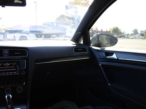 Used 2015 Volkswagen GTI S image 21