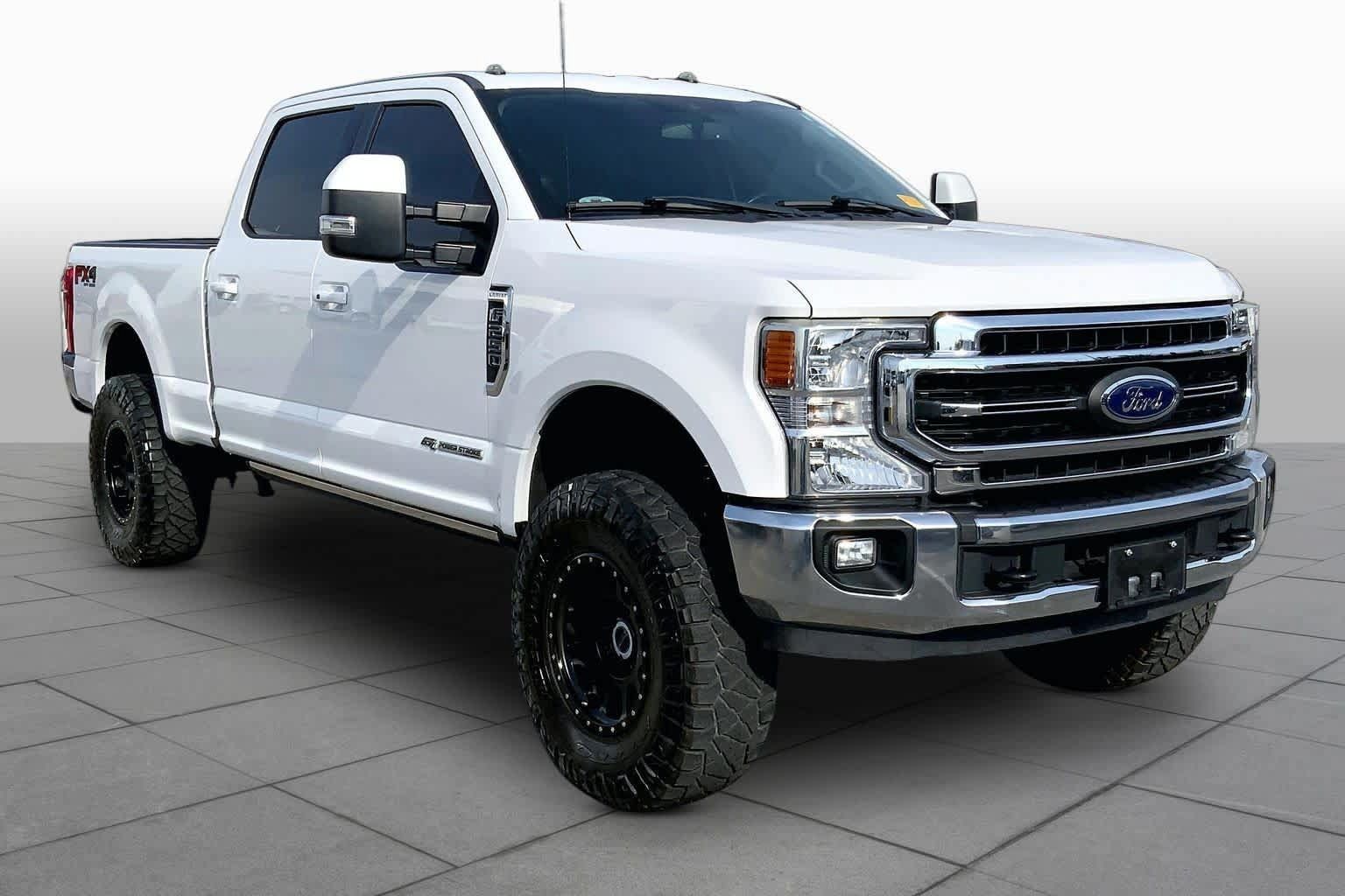 Used 2020 Ford F250 Lariat w/ Lariat Ultimate Package AWD/4WD image 3