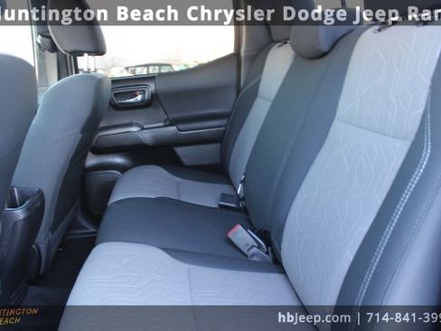 Used 2023 Toyota Tacoma TRD Off-Road image 31