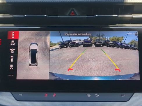 Used 2025 Jeep Wagoneer S Launch Edition image 26