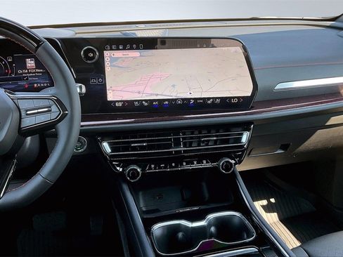 New 2026 Chevrolet Traverse RS w/ LPO, Floor Liner Package image 6