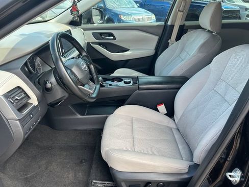 Used 2025 Nissan Rogue SV AWD/4WD image 25