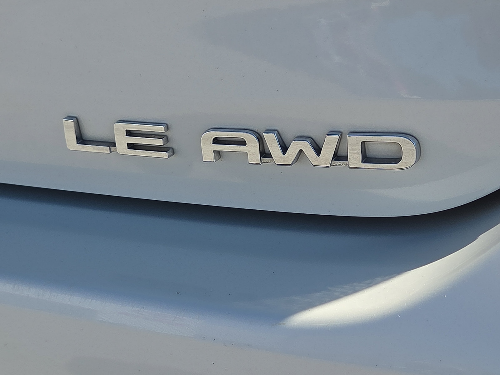 Used 2021 Toyota Highlander LE AWD/4WD image 8