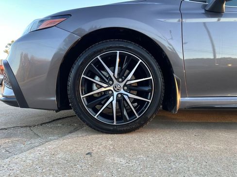 Used 2023 Toyota Camry SE image 19
