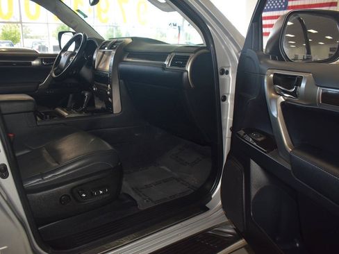Used 2014 Lexus GX 460 AWD/4WD image 20