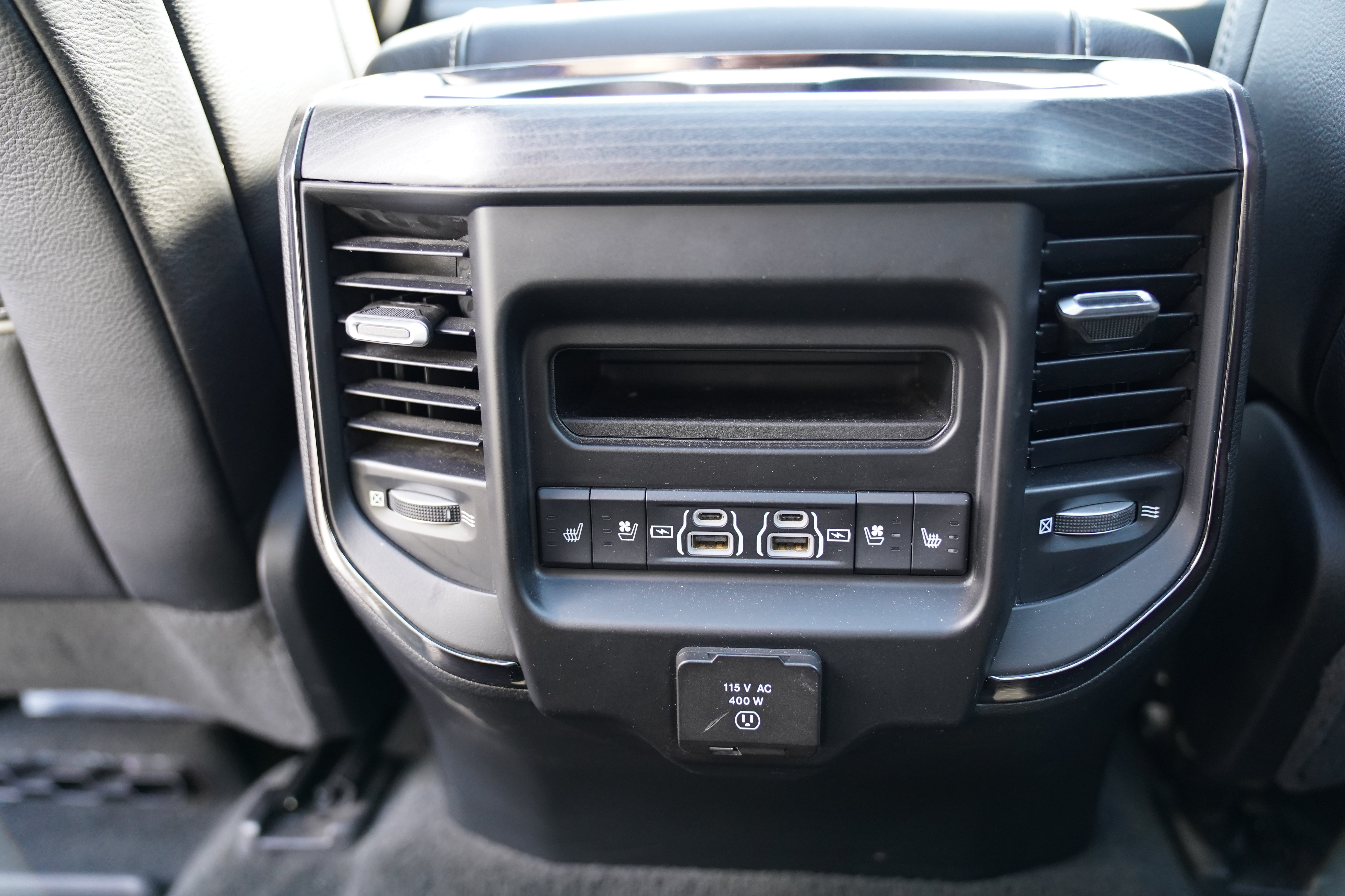 Used 2024 RAM 1500 Limited w/ Body Color Bumper Group AWD/4WD image 6