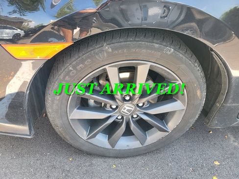 Used 2021 Honda Civic EX image 4