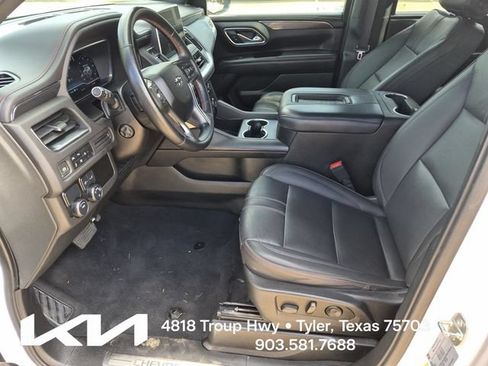 Used 2023 Chevrolet Suburban RST w/ Luxury Package RWD image 21