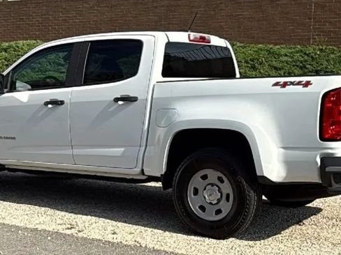 Used 2017 Chevrolet Colorado W/T w/ WT Convenience Package AWD/4WD image 6