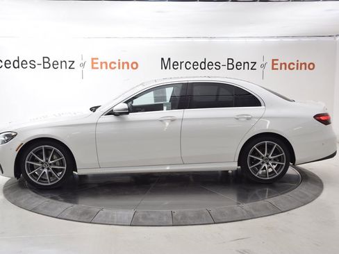 Used 2022 Mercedes-Benz E 350 Sedan image 3