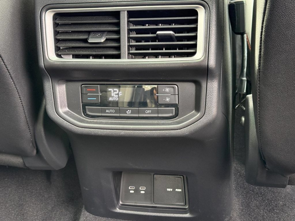 Certified 2026 Volkswagen Atlas Peak Edition AWD/4WD image 13