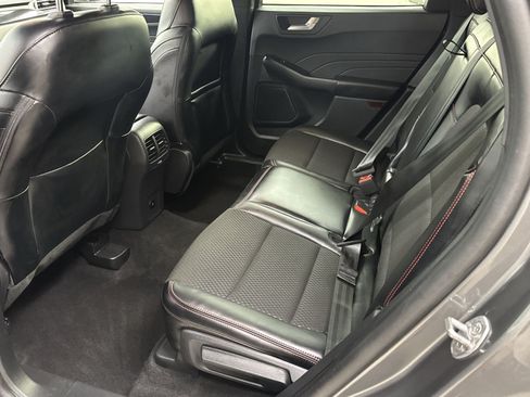 Used 2025 Ford Escape ST-Line AWD/4WD image 36